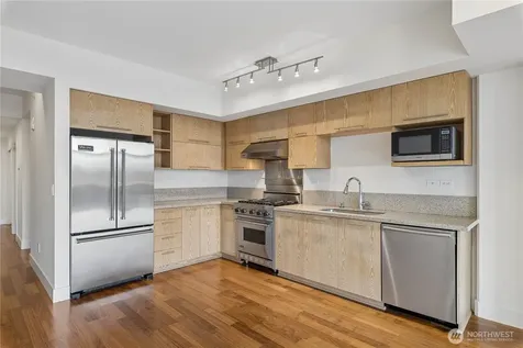 2911 2nd Avenue Seattle WA 98121