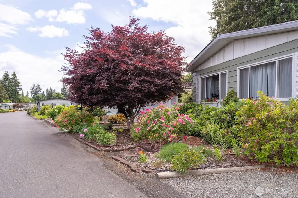 1121 244th Street SW Bothell WA 98021