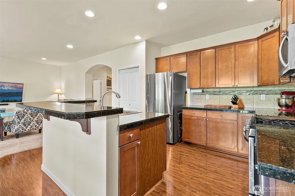 15216 79th Avenue E Puyallup WA 98375