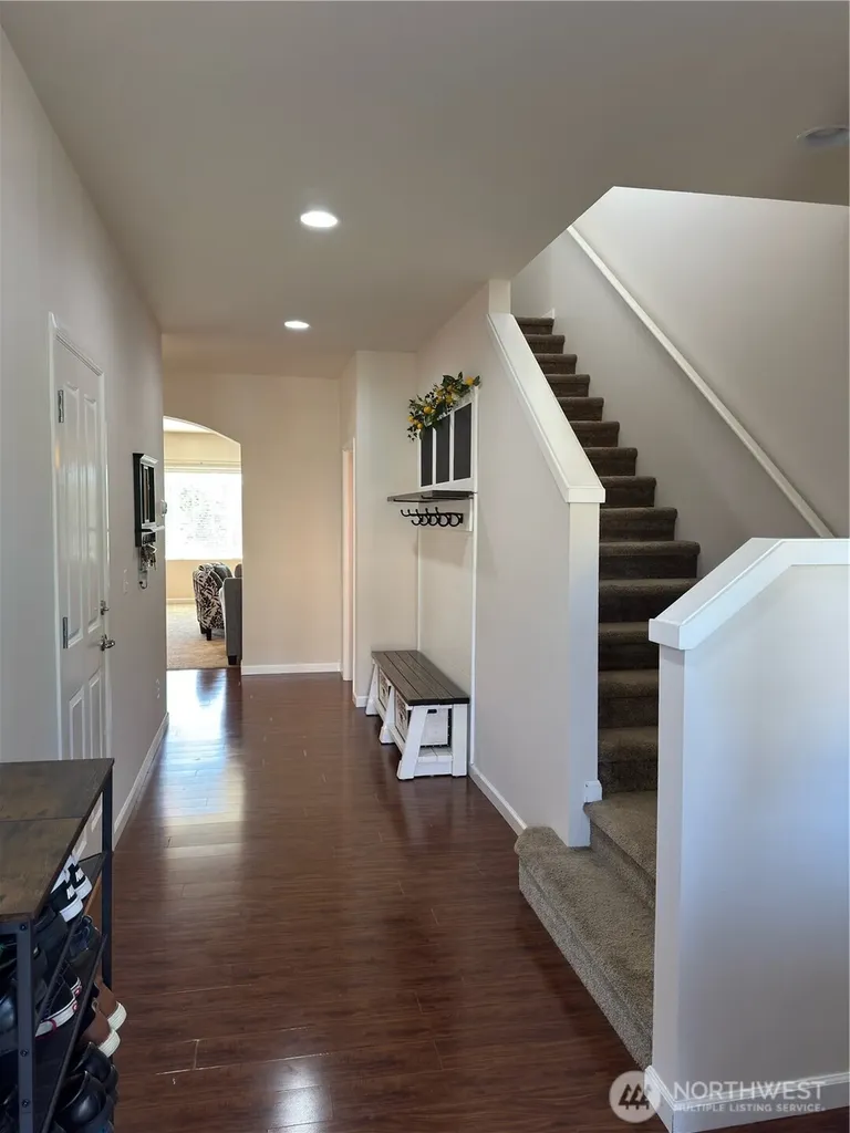 15216 79th Avenue E Puyallup WA 98375