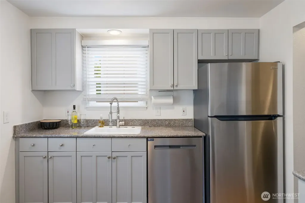 9456 21st Avenue SW Seattle WA 98106