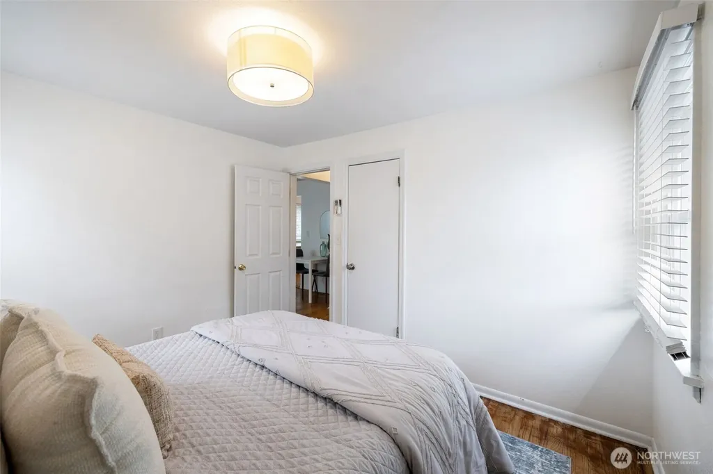 9456 21st Avenue SW Seattle WA 98106