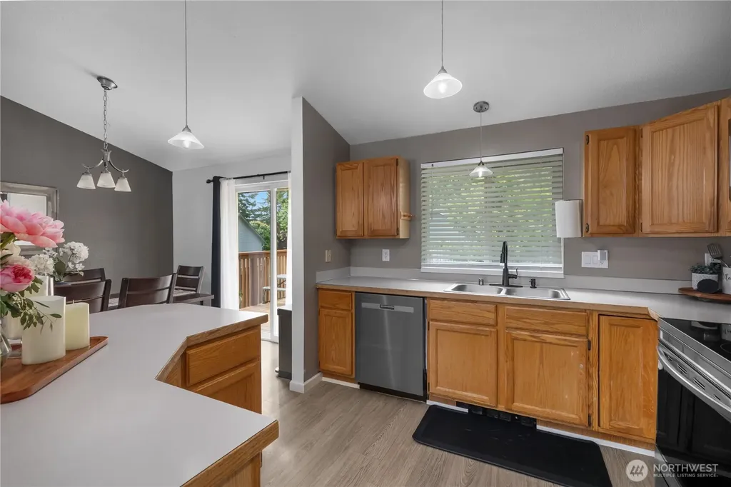 721 W Sunset Court Shelton WA 98584
