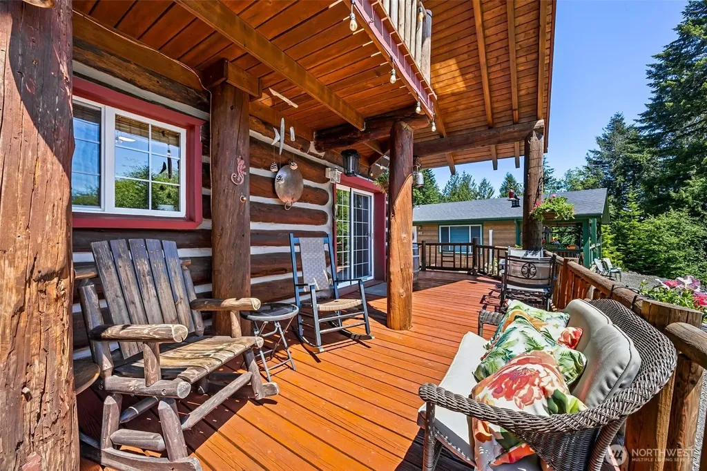 180 E Sea Vista Lane Grapeview WA 98546