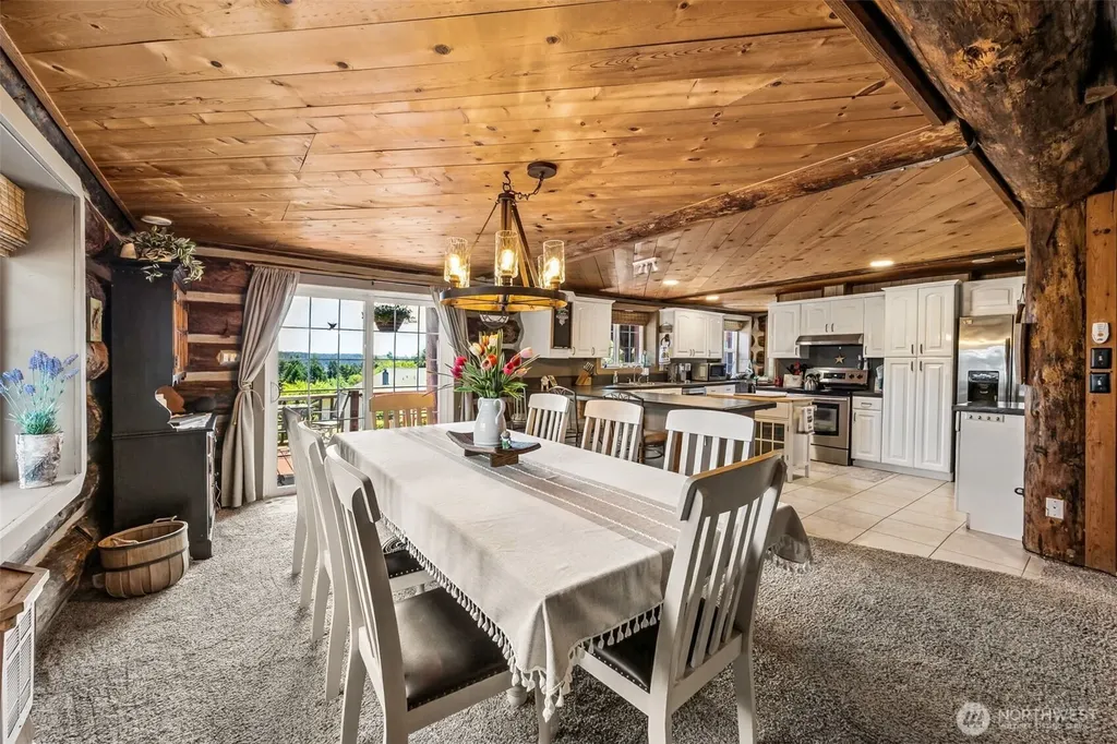 180 E Sea Vista Lane Grapeview WA 98546
