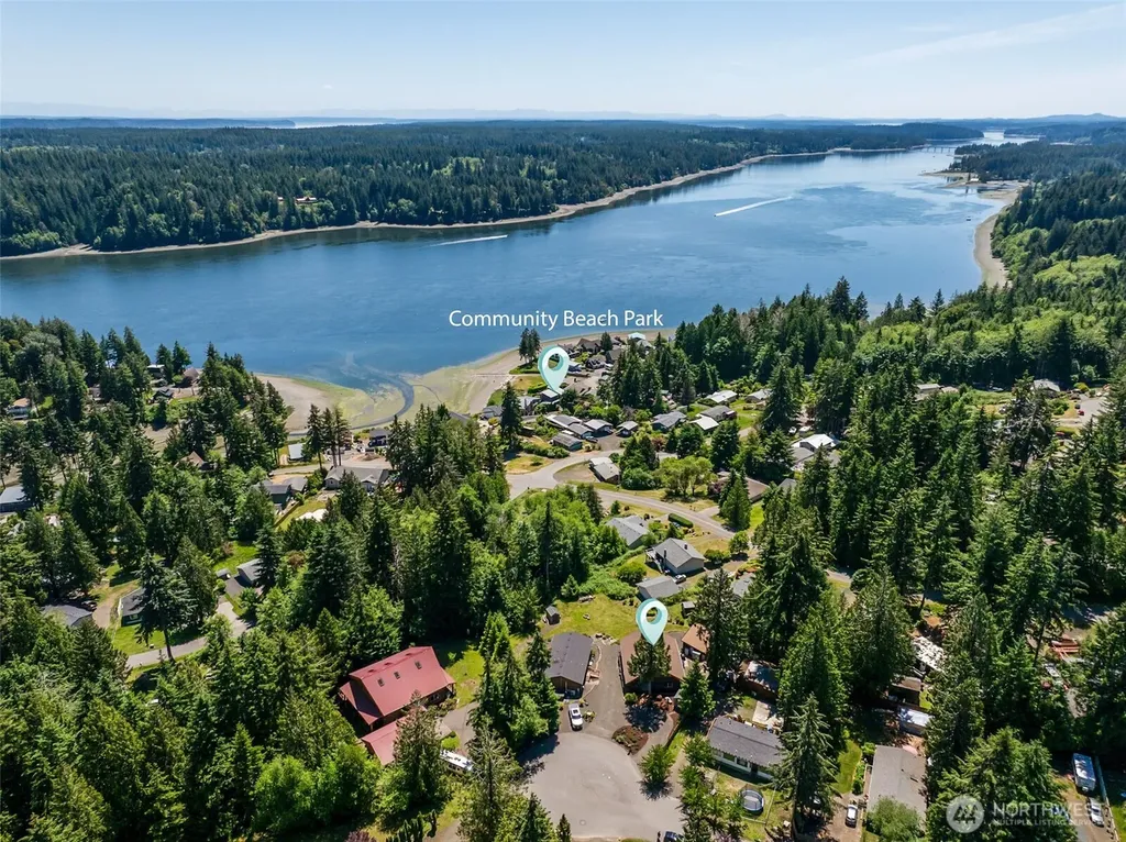 180 E Sea Vista Lane Grapeview WA 98546