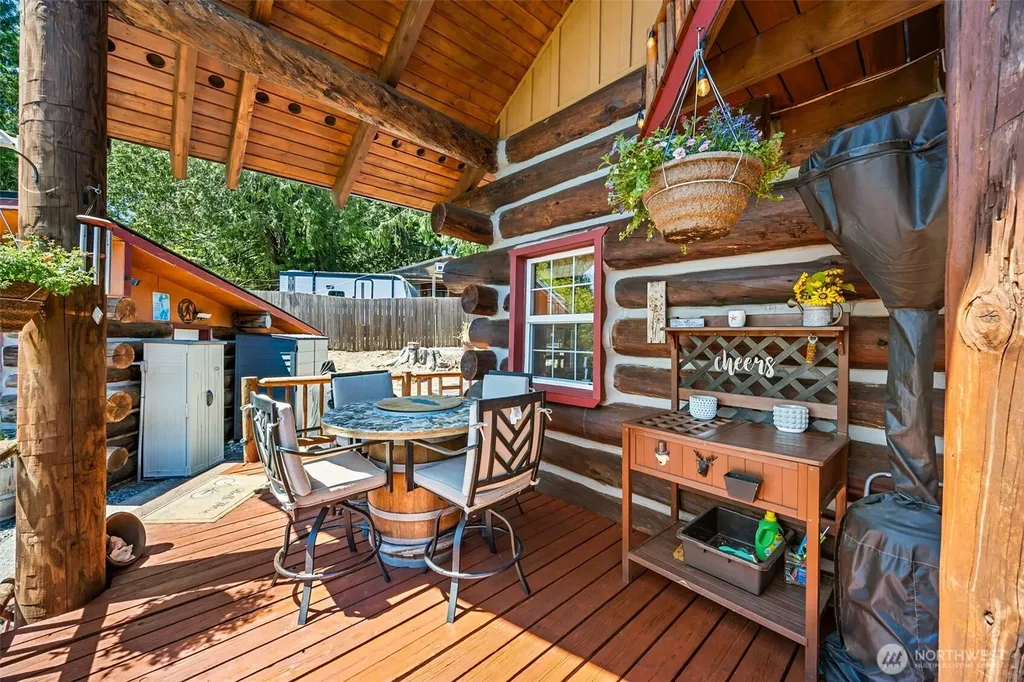 180 E Sea Vista Lane Grapeview WA 98546