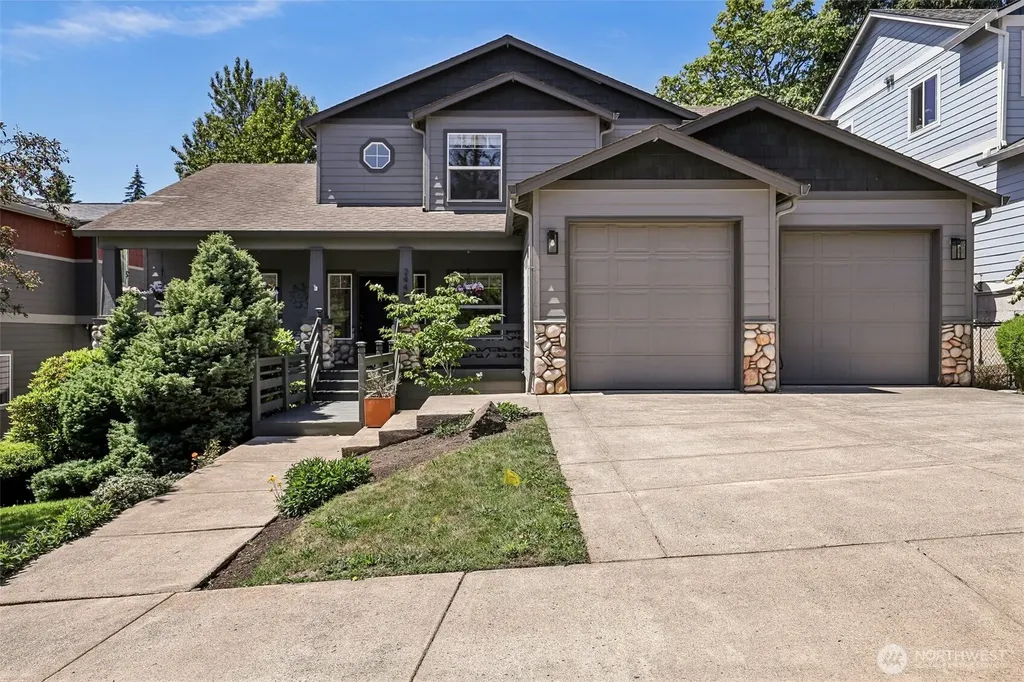 2445 W 10th Street Washougal WA 98671
