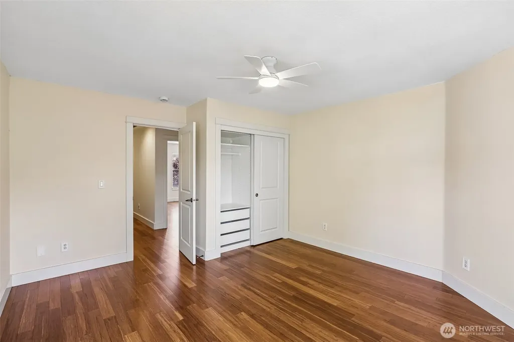 2445 W 10th Street Washougal WA 98671