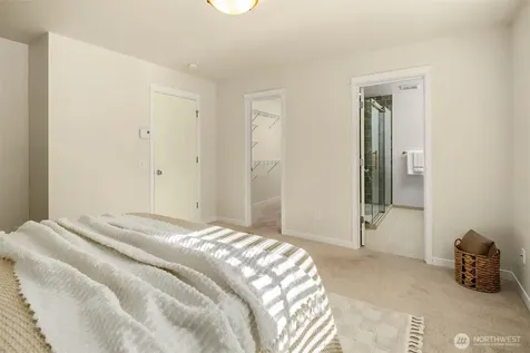 5944 26th Avenue SW Seattle WA 98106