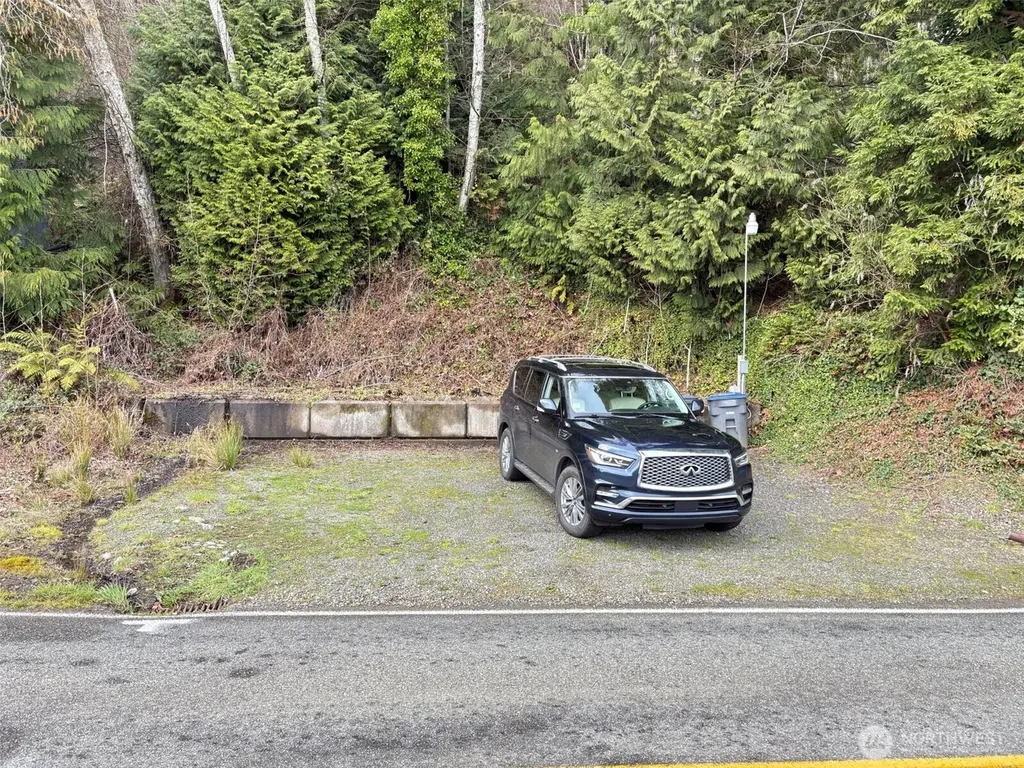10731 NE North Shore Road Belfair WA 98528