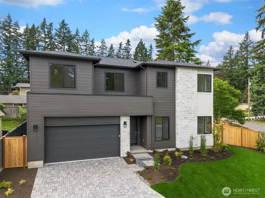 1255 169th Avenue NE Bellevue WA 98008