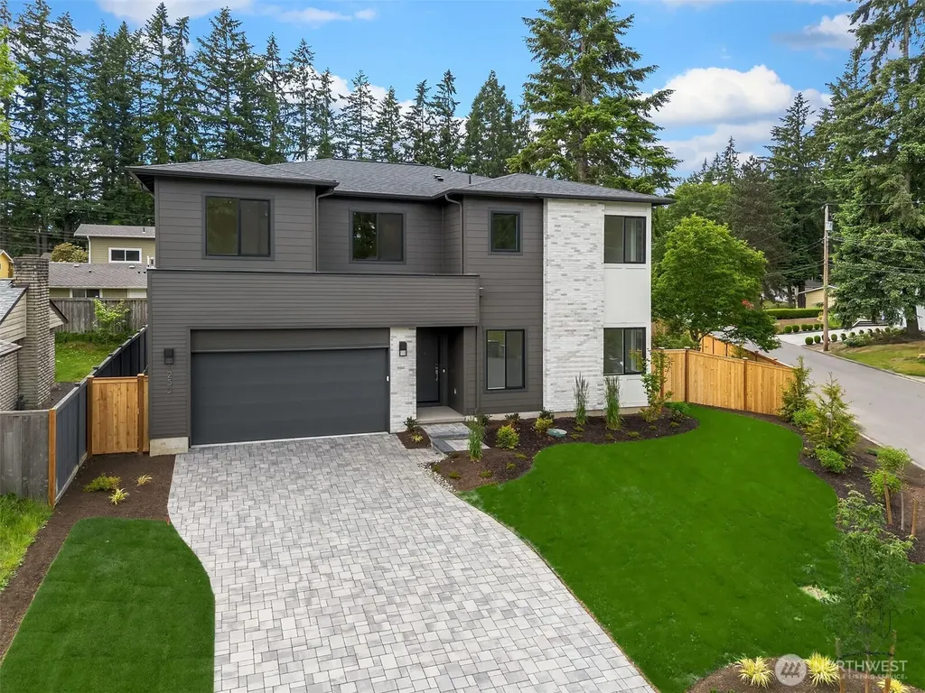 1255 169th Avenue NE Bellevue WA 98008