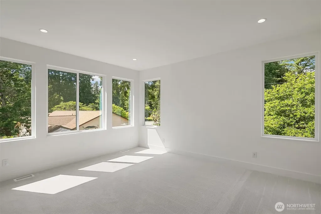 1255 169th Avenue NE Bellevue WA 98008