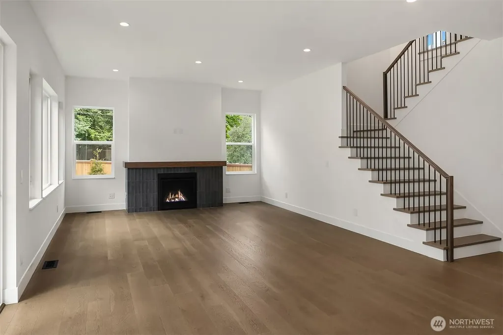 1255 169th Avenue NE Bellevue WA 98008