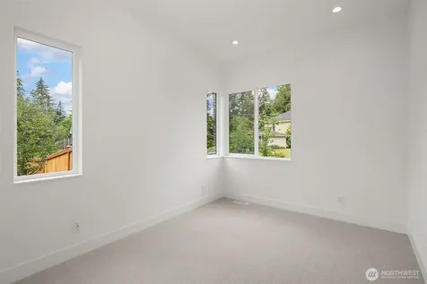 1255 169th Avenue NE Bellevue WA 98008