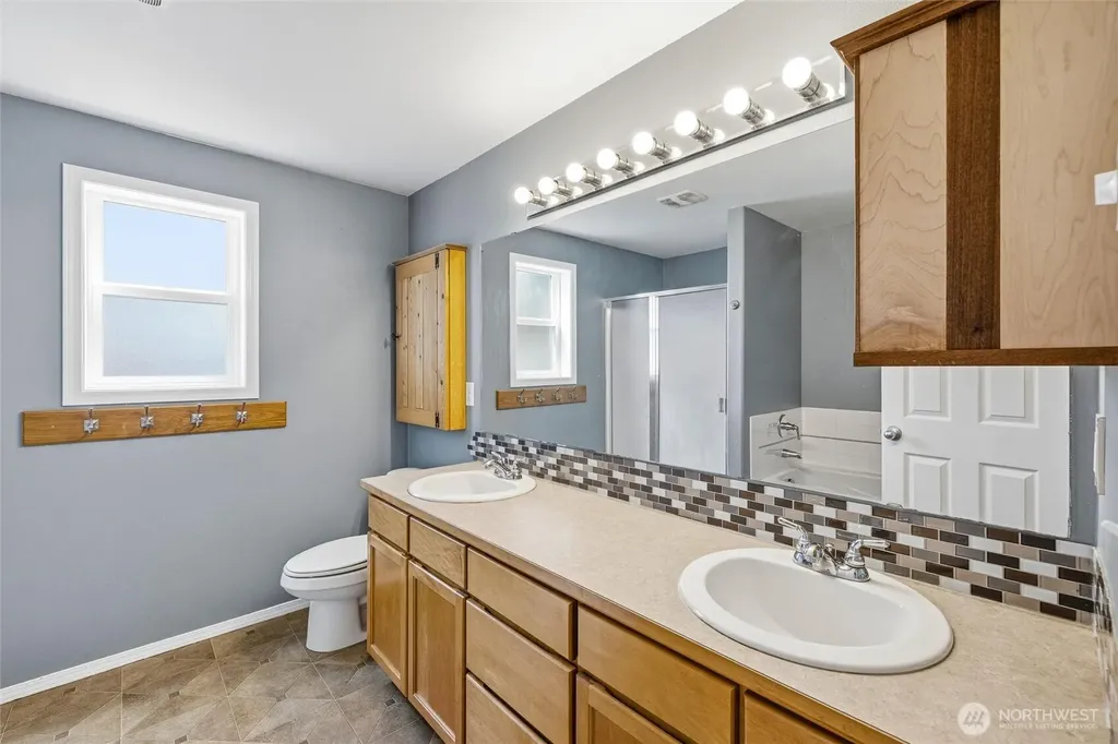 7339 Clamdigger Blaine WA 98230