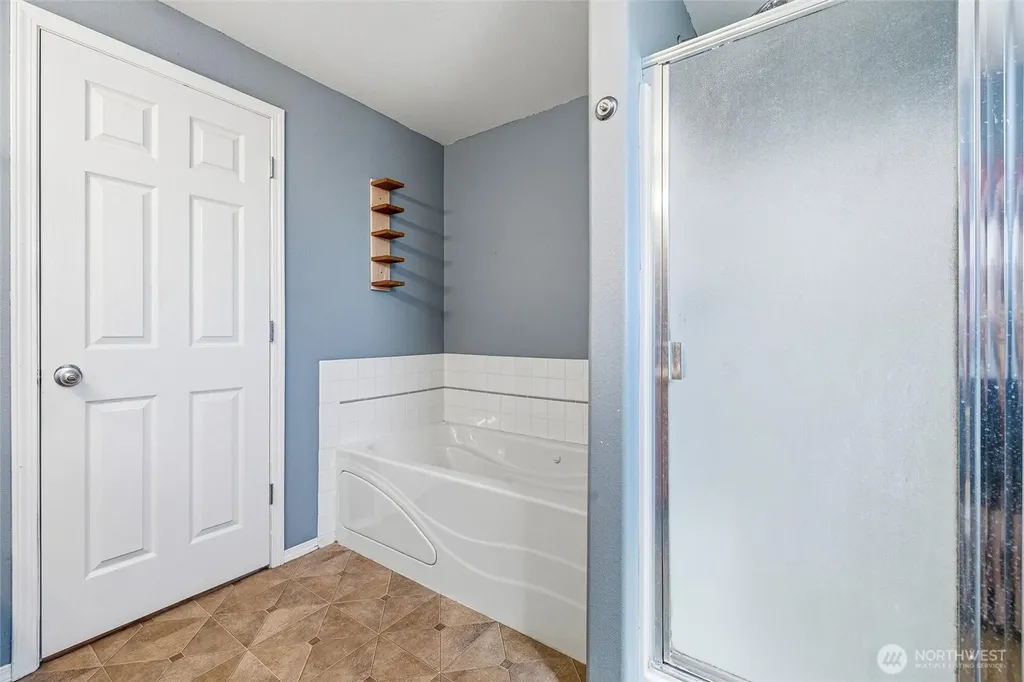 7339 Clamdigger Blaine WA 98230