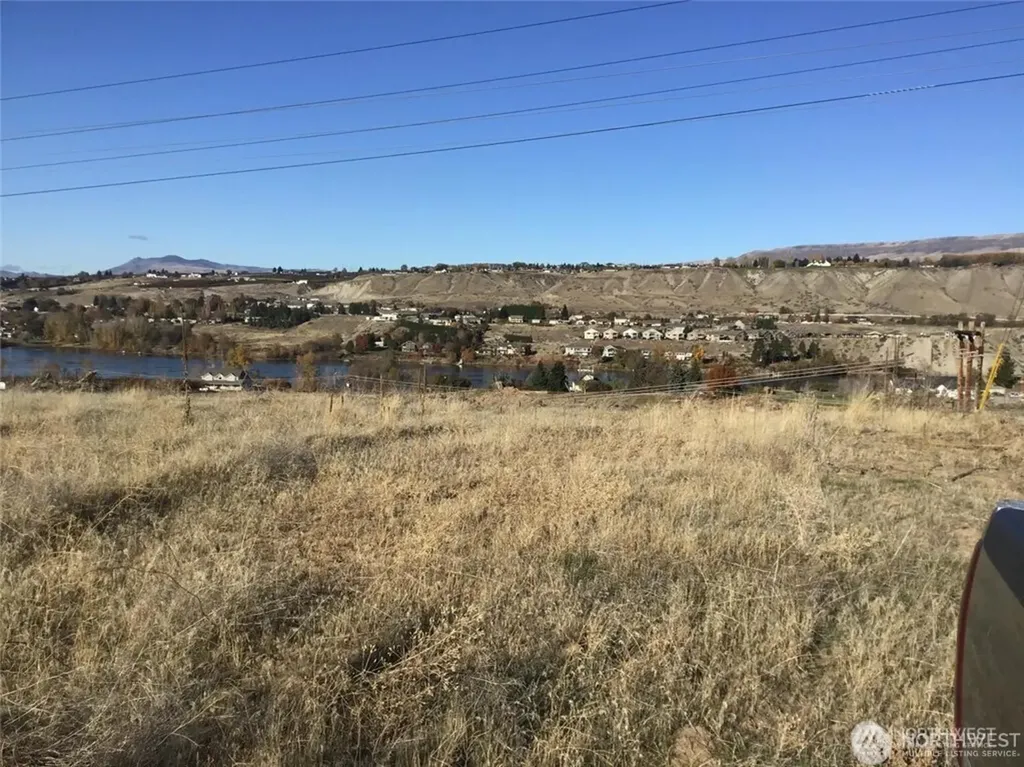 2627 Malaga Alcoa Highway Malaga WA 98828