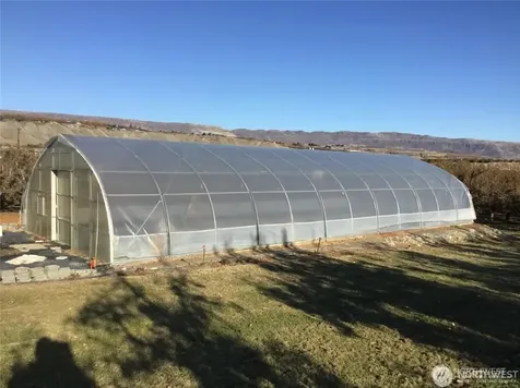 2627 Malaga Alcoa Highway Malaga WA 98828