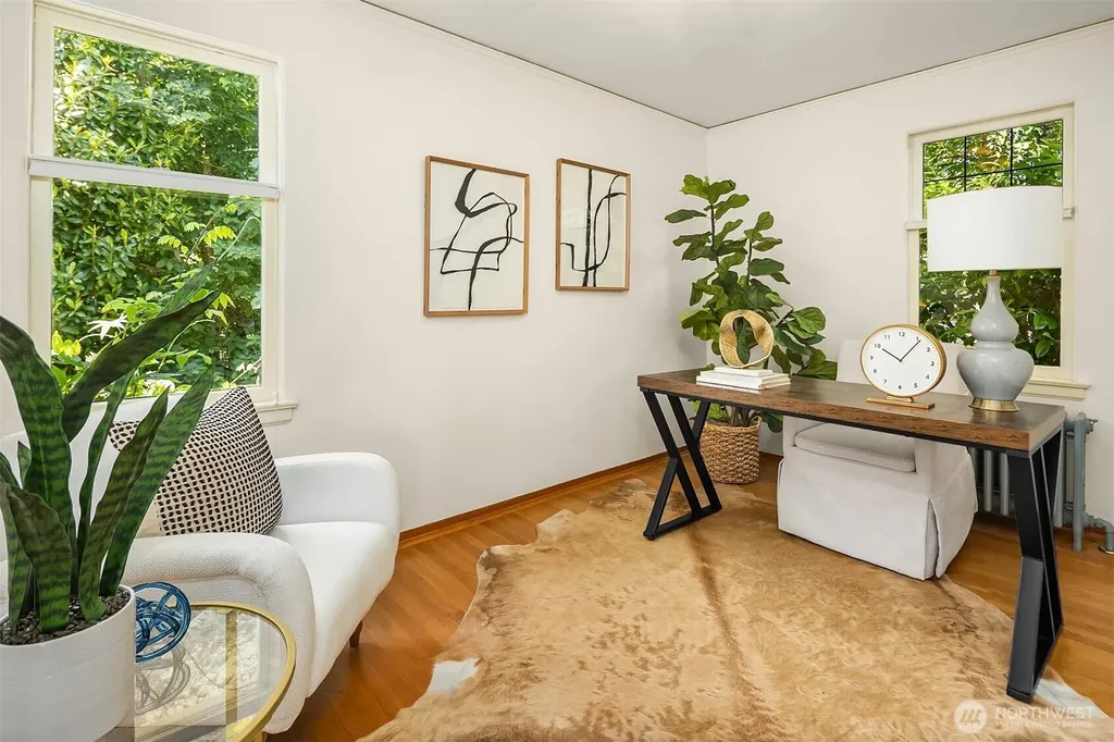 4007 48th Avenue NE Seattle WA 98105