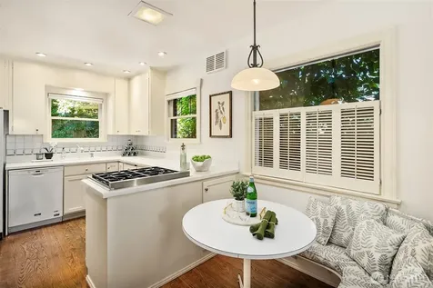 4007 48th Avenue NE Seattle WA 98105