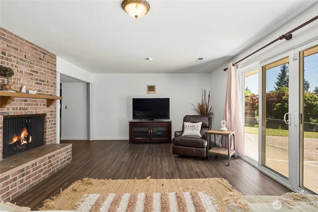 710 66th Avenue E Fife WA 98424