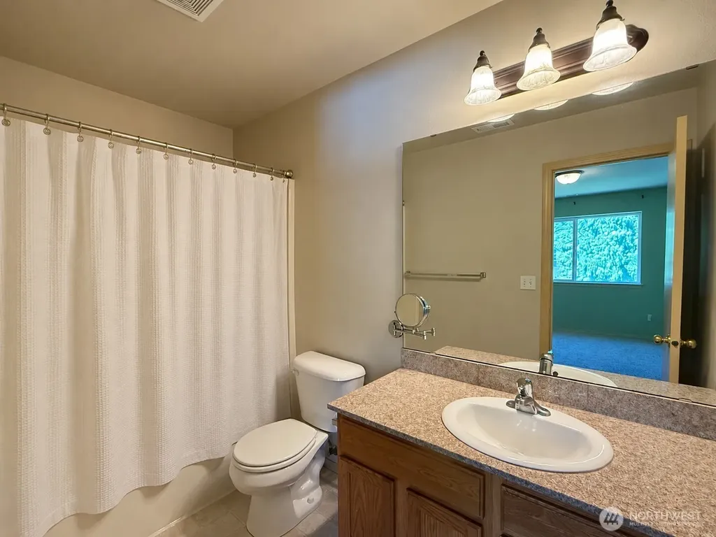 1424 Blackberry Drive Mount Vernon WA 98274