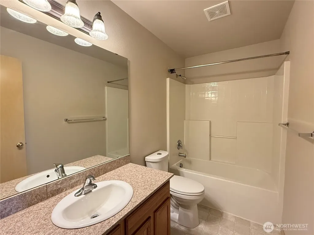 1424 Blackberry Drive Mount Vernon WA 98274