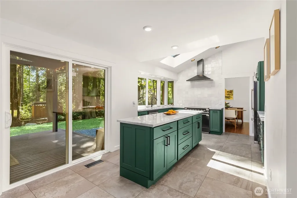 6322 NE Lariat Loop Bainbridge Island WA 98110