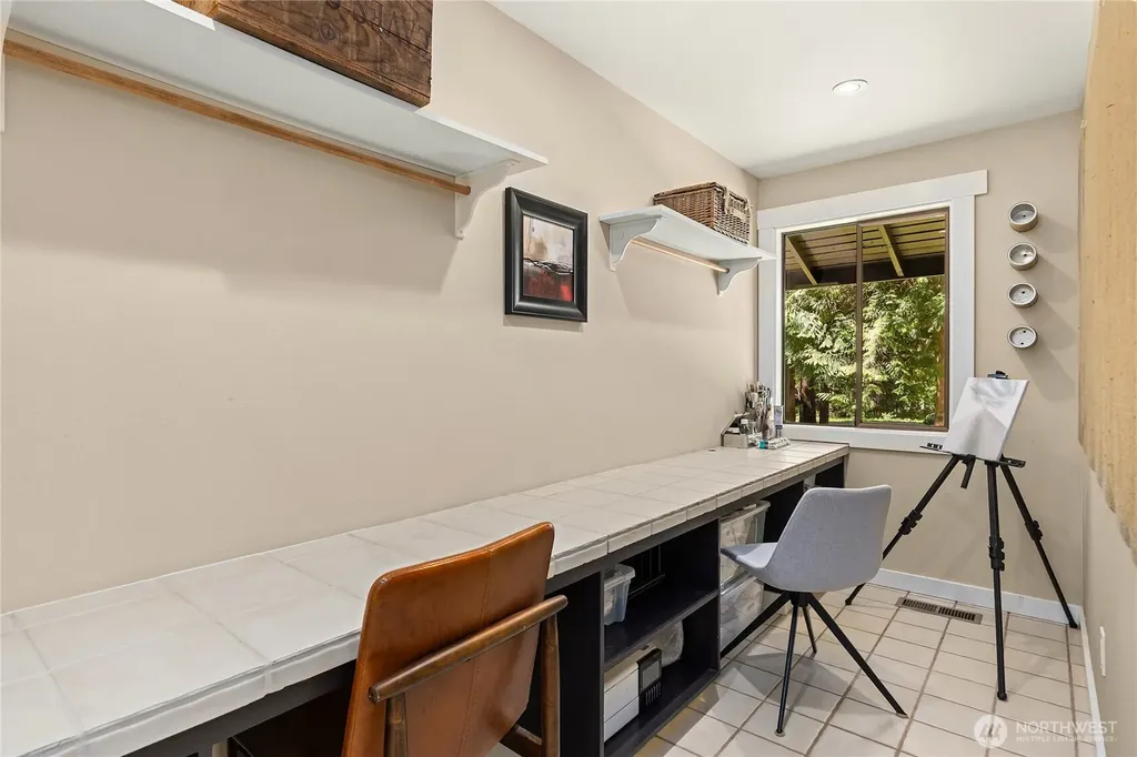 6322 NE Lariat Loop Bainbridge Island WA 98110