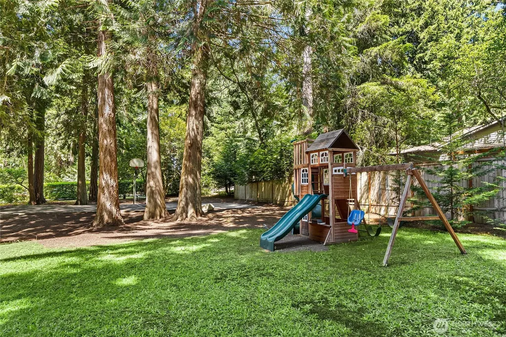 6322 NE Lariat Loop Bainbridge Island WA 98110