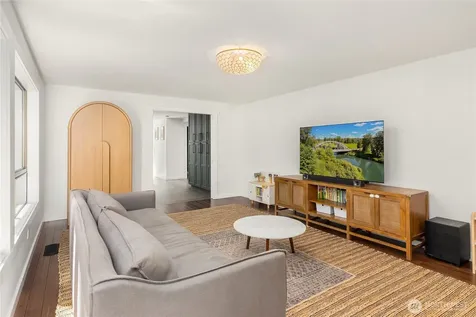 6322 NE Lariat Loop Bainbridge Island WA 98110