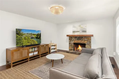 6322 NE Lariat Loop Bainbridge Island WA 98110