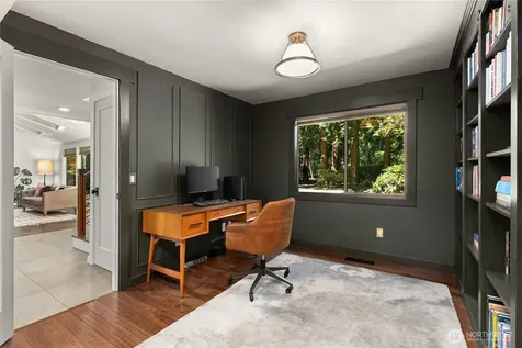 6322 NE Lariat Loop Bainbridge Island WA 98110