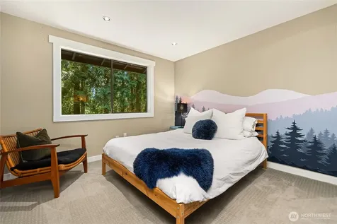 6322 NE Lariat Loop Bainbridge Island WA 98110
