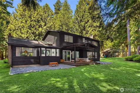 6322 NE Lariat Loop Bainbridge Island WA 98110
