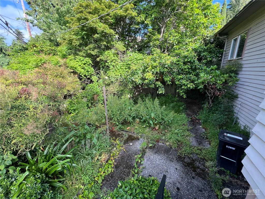 3021 Fuhrman Avenue E Seattle WA 98102