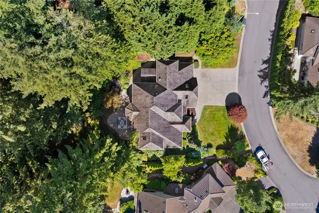 3910 225th Court NE Redmond WA 98053
