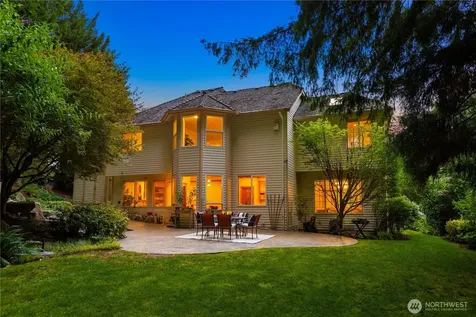 3910 225th Court NE Redmond WA 98053