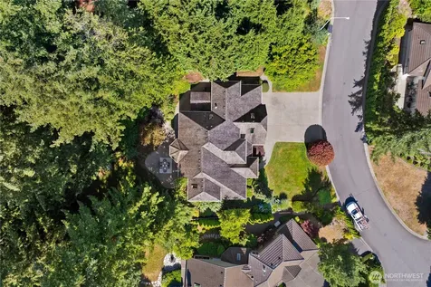 3910 225th Court NE Redmond WA 98053