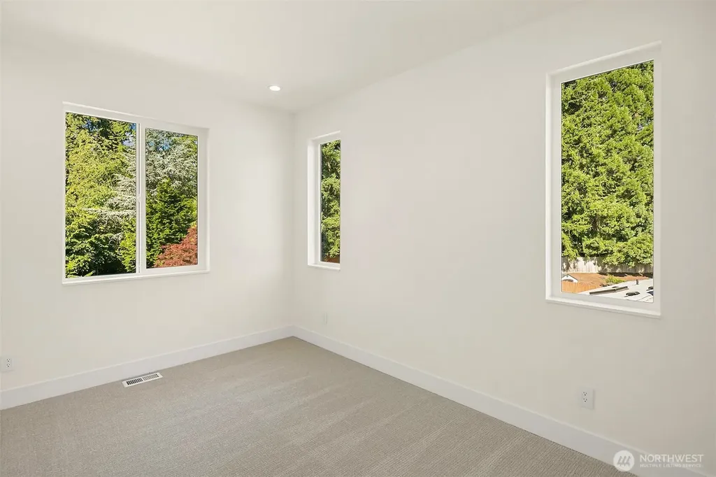 16503 NE 25th Place Bellevue WA 98008