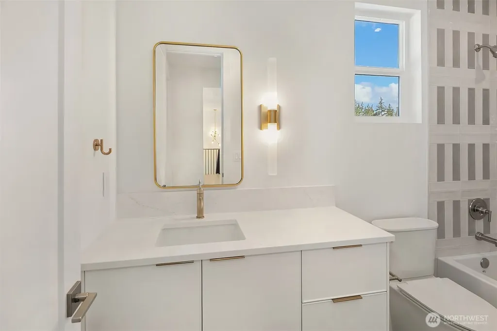 16503 NE 25th Place Bellevue WA 98008