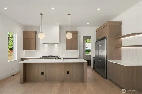 16503 NE 25th Place Bellevue WA 98008