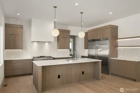 16503 NE 25th Place Bellevue WA 98008