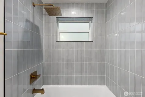 5921 32nd Avenue SW Seattle WA 98126