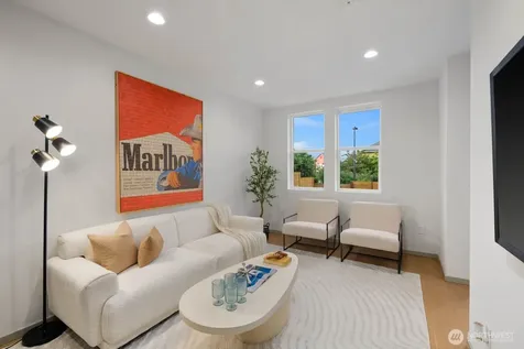 5921 32nd Avenue SW Seattle WA 98126