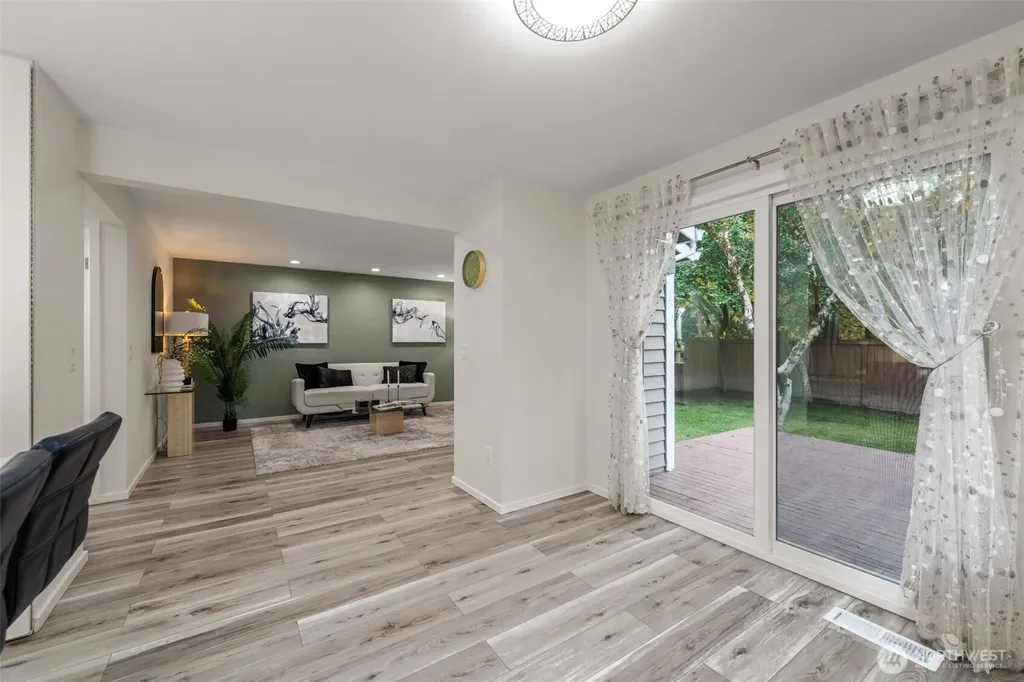 13324 NE 138th Place Kirkland WA 98034