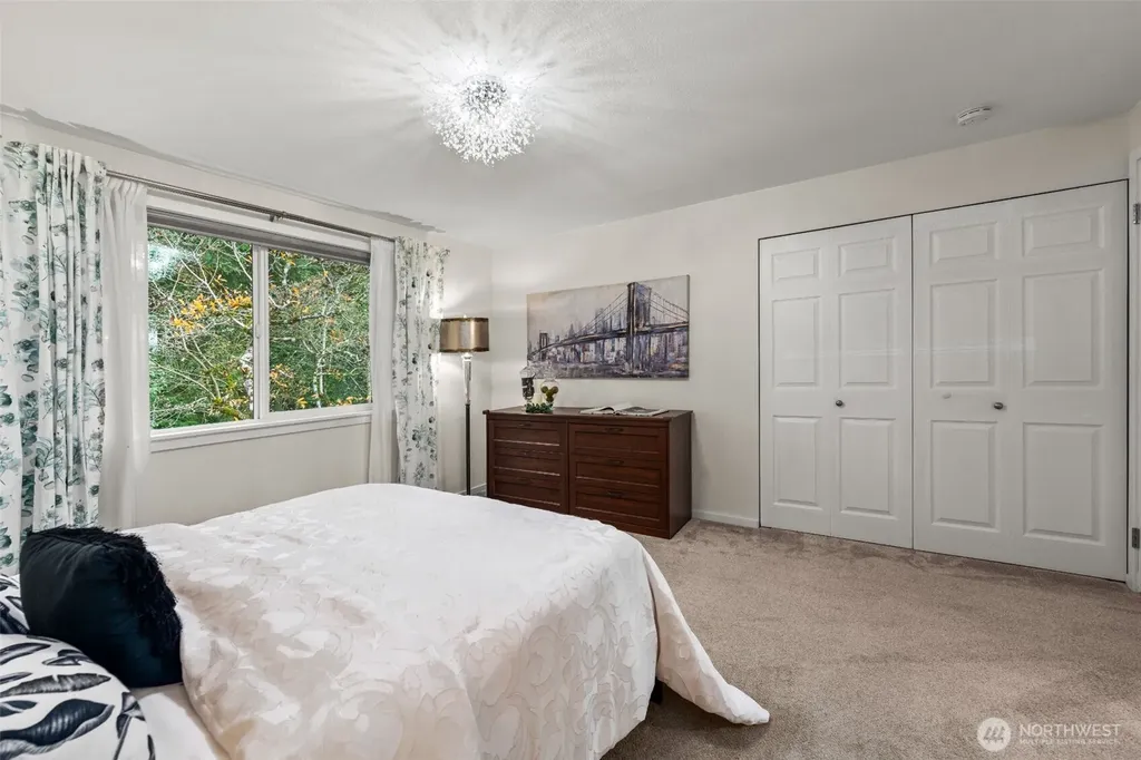 13324 NE 138th Place Kirkland WA 98034