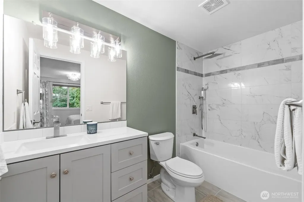 13324 NE 138th Place Kirkland WA 98034